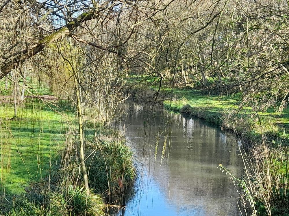 A familiar image of Selby phone numbers