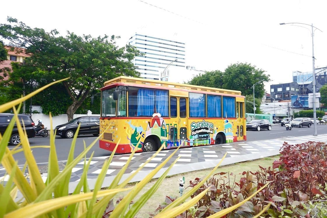 A familiar image of Surabaya phone numbers